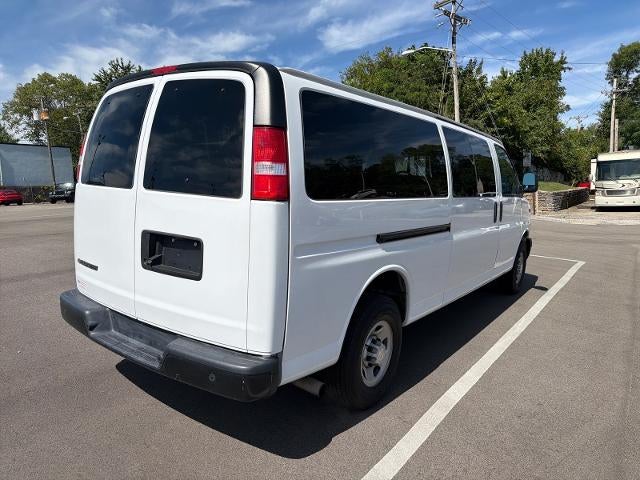 2022 Chevrolet Express Passenger 3500 LS