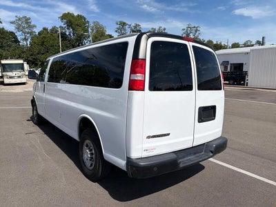 2022 Chevrolet Express Passenger 3500 LS