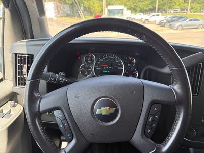 2022 Chevrolet Express Passenger 3500 LS