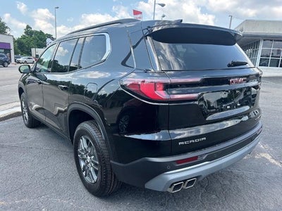 2025 GMC Acadia Elevation