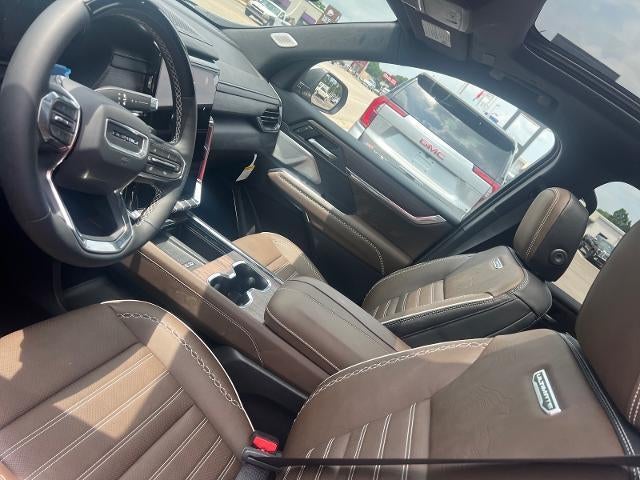 2026 GMC Acadia Denali Ultimate - Photo 9