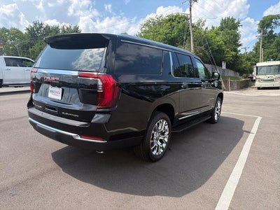 2026 GMC Yukon XL Elevation