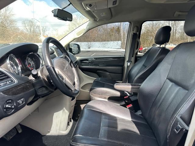 2014 Chrysler Town & Country Touring