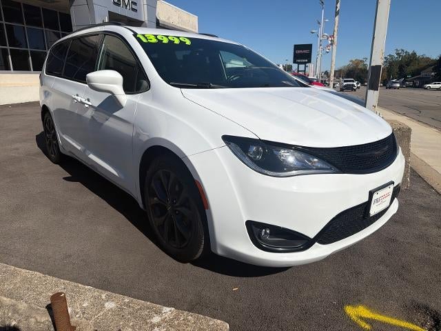 2018 Chrysler Pacifica Touring L Plus