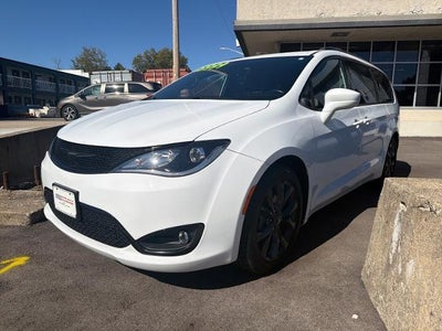 2018 Chrysler Pacifica Touring L Plus